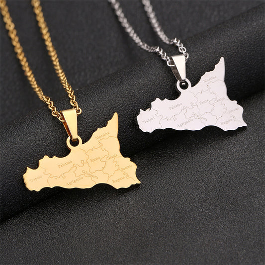 L’Île d’Amour Necklace